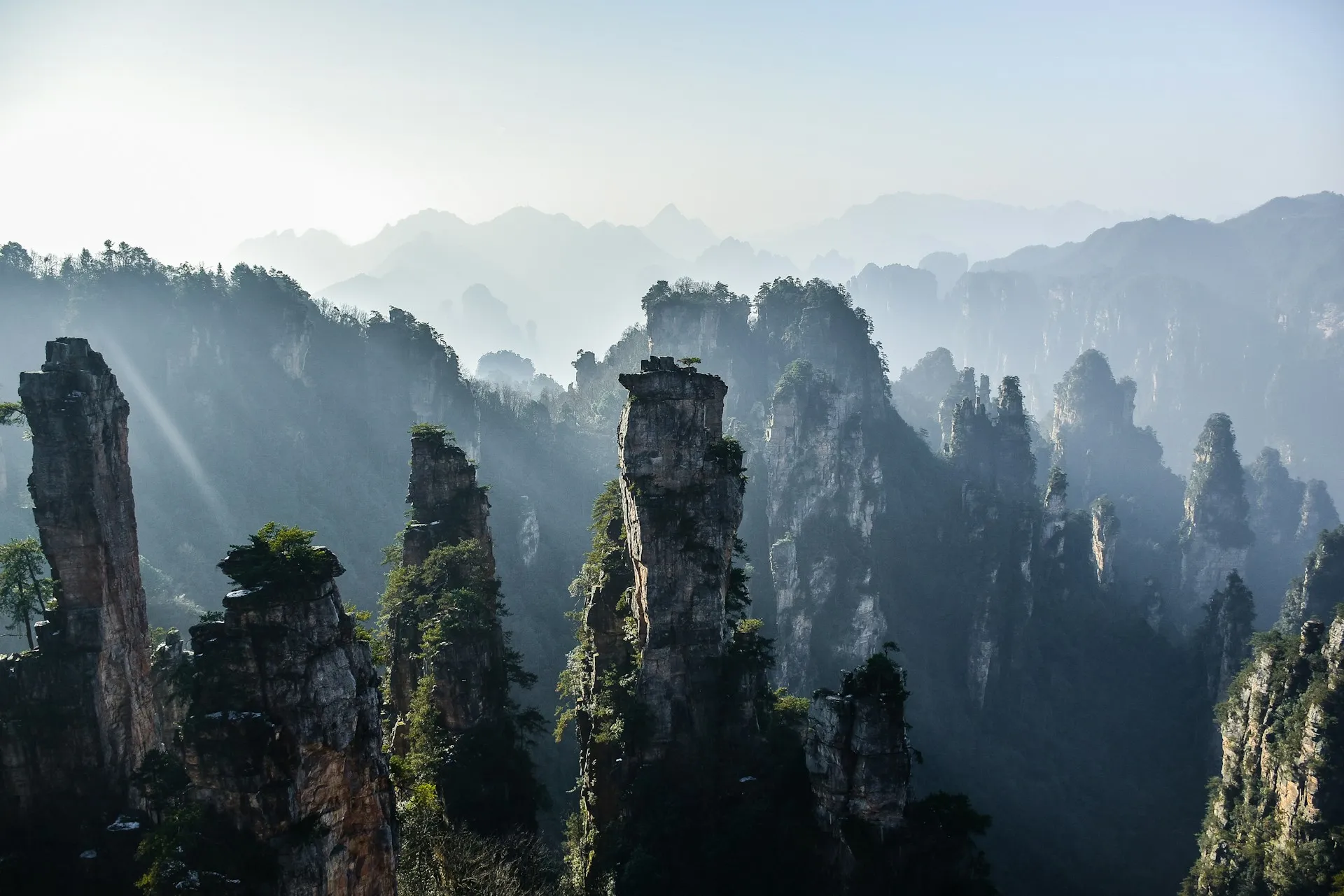 Tour Trung Quốc 6 ngày 5 đêm: Phượng Hoàng Cổ Trấn - Trương Gia Giới 2